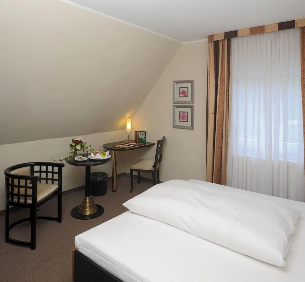 Hotel Graefrather Hof Solingen Habitación foto